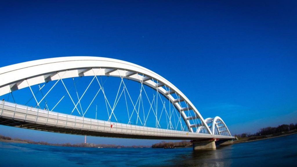 Varadinski most - Novi Sad- turizam na znakovnom jeziku.